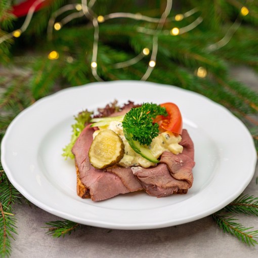 Julesmørbrød med roastbiff